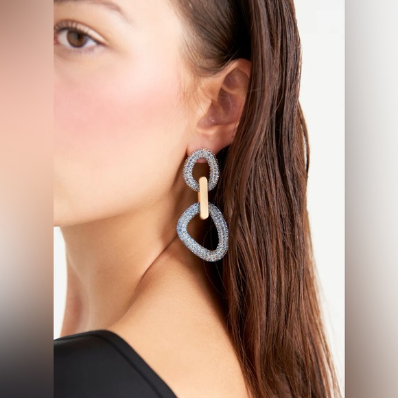 🌺🎉HP🎉🌺 NWT Reyes Crystal Earrings Light Sapphire - Picture 10 of 16